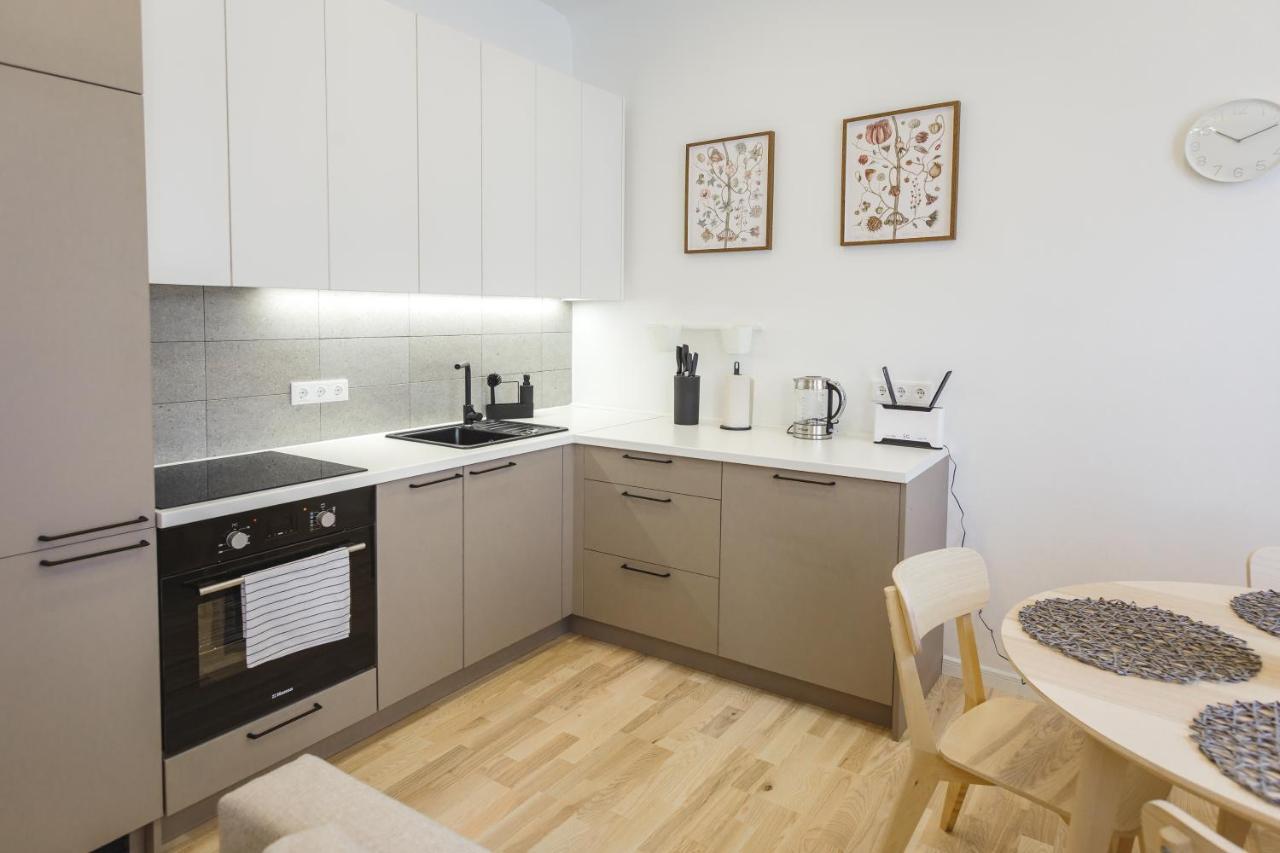 1212 Apartments With Free Parking Ρίγα Εξωτερικό φωτογραφία