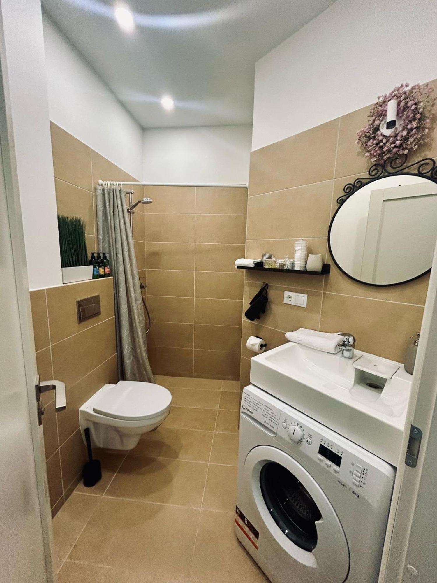 1212 Apartments With Free Parking Ρίγα Εξωτερικό φωτογραφία